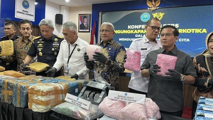 Anggota Polisi Berperan Atur Perjalanan Distribusi Narkoba Medan-Lombok